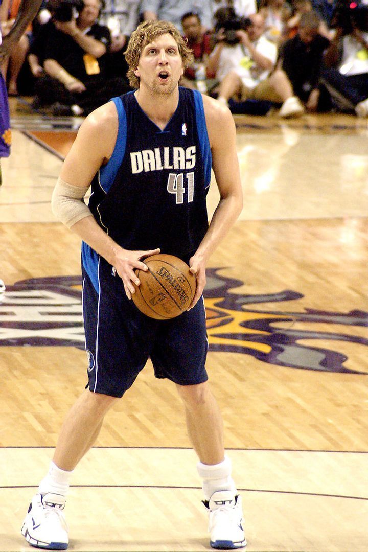 13. Dirk Nowitzki - 38%