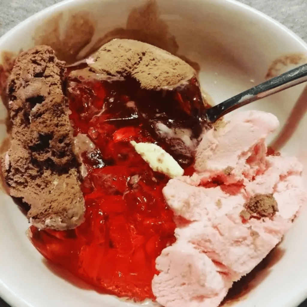 #15 Do you also eat jelly with ice cream?