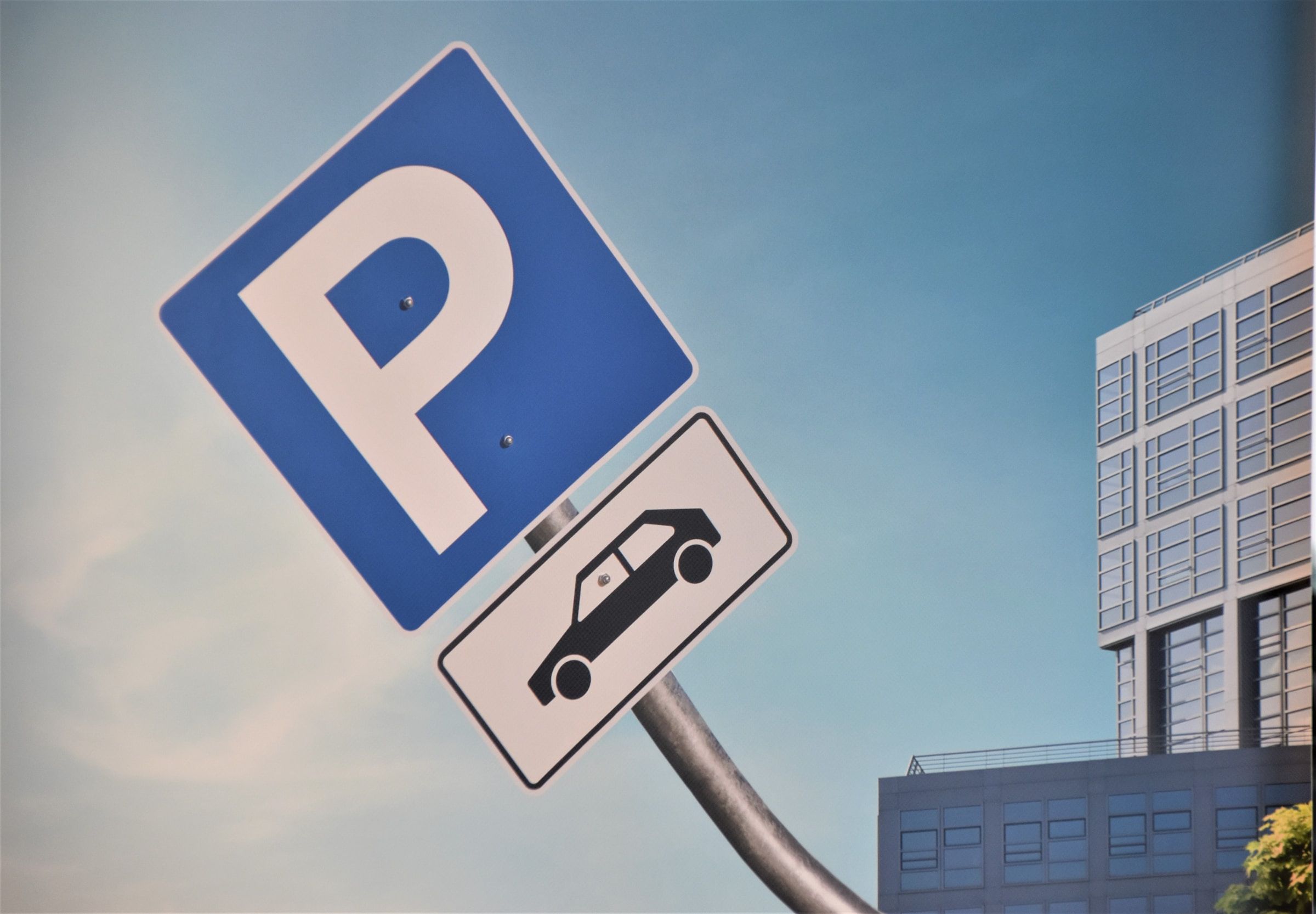 Petty Public Parking