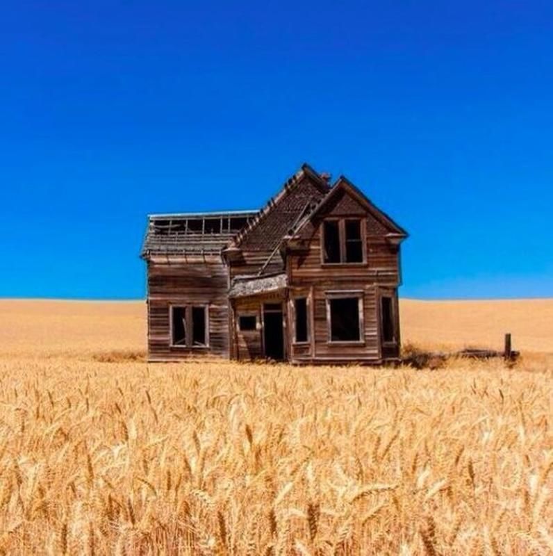 Empty House in Boyd, Oregon