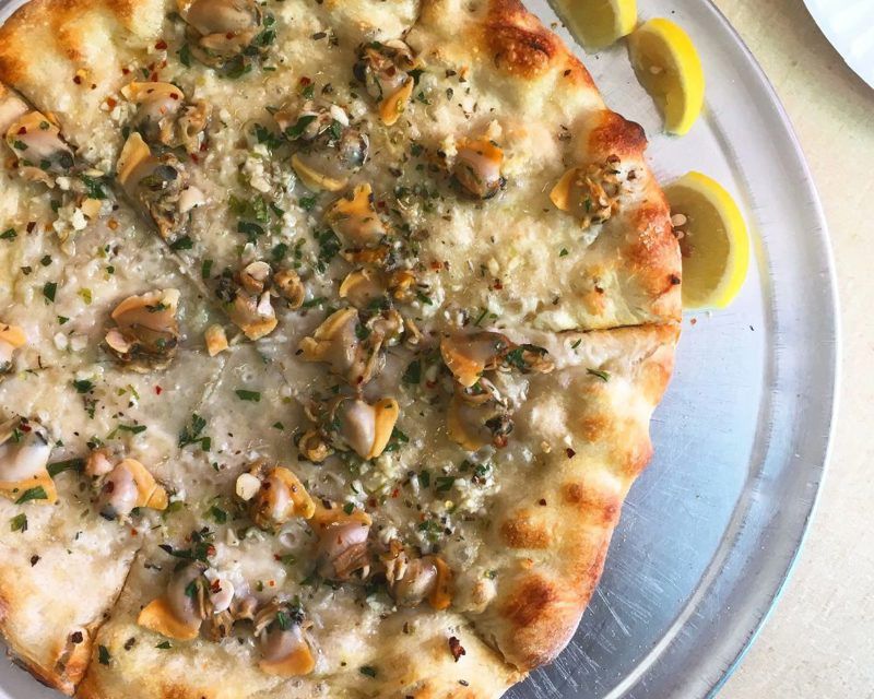 Connecticut's Popular White Clam Pizza