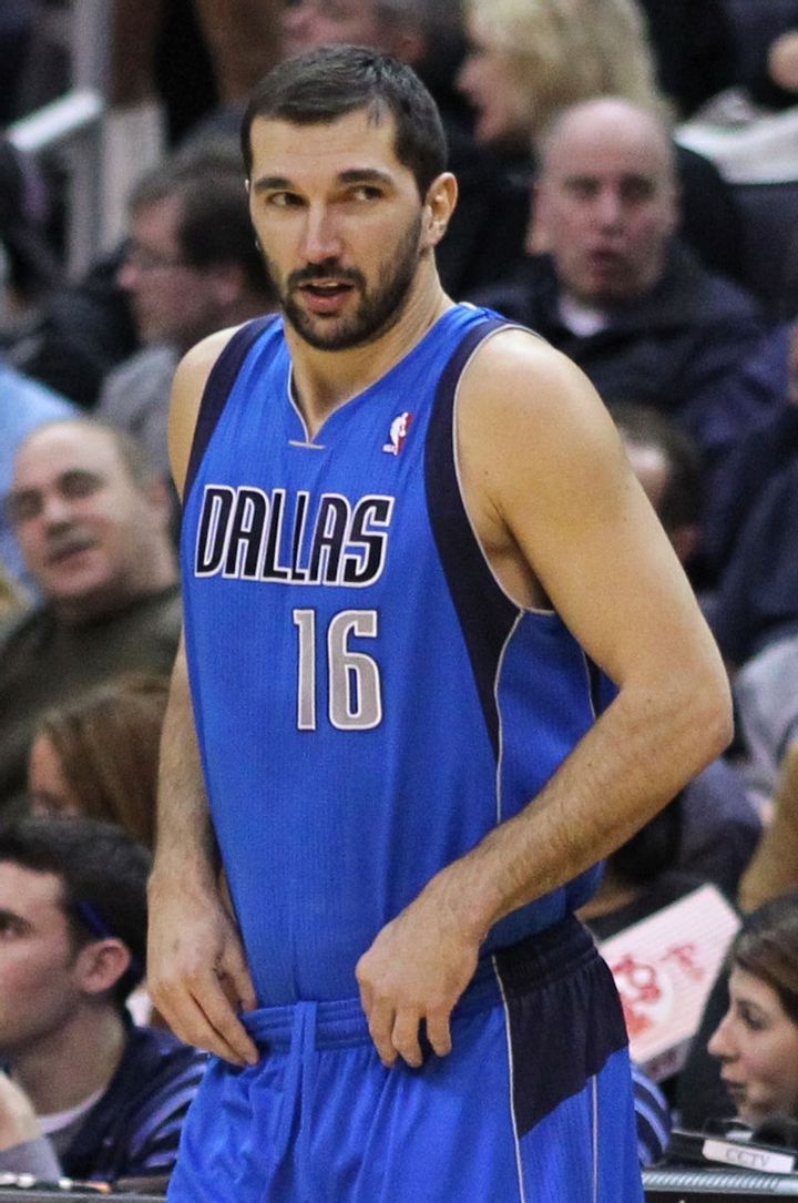 6. Peja Stojaković – 40.1%