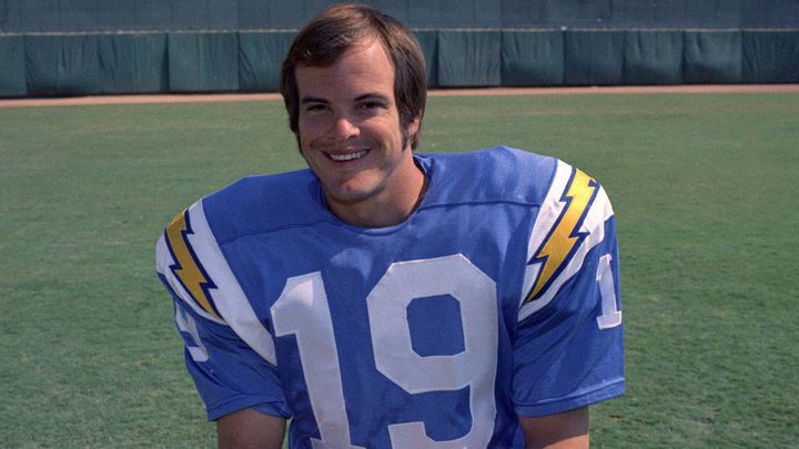 8. Lance Alworth