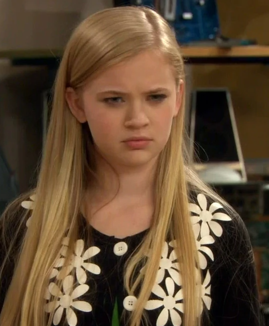 Sierra McCormick as Olive Doyle