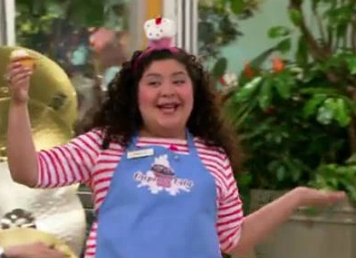 Raini Rodriguez as Trish De la Rosa