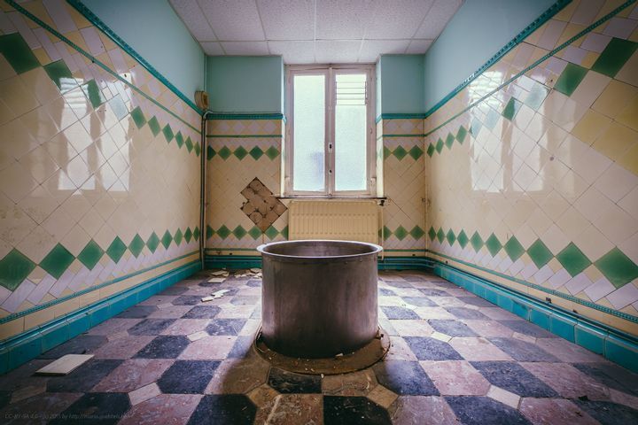 Alla Italia Spa Bath, Belgium