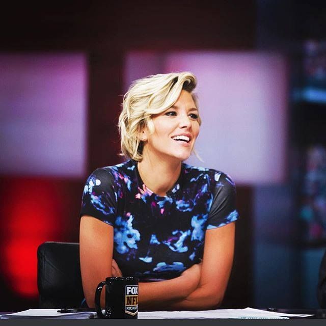 Charissa Thompson – on air