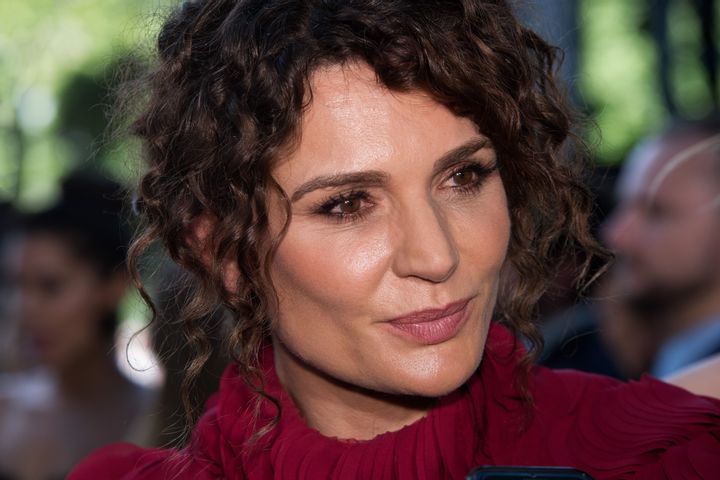 Danielle Cormack – Now