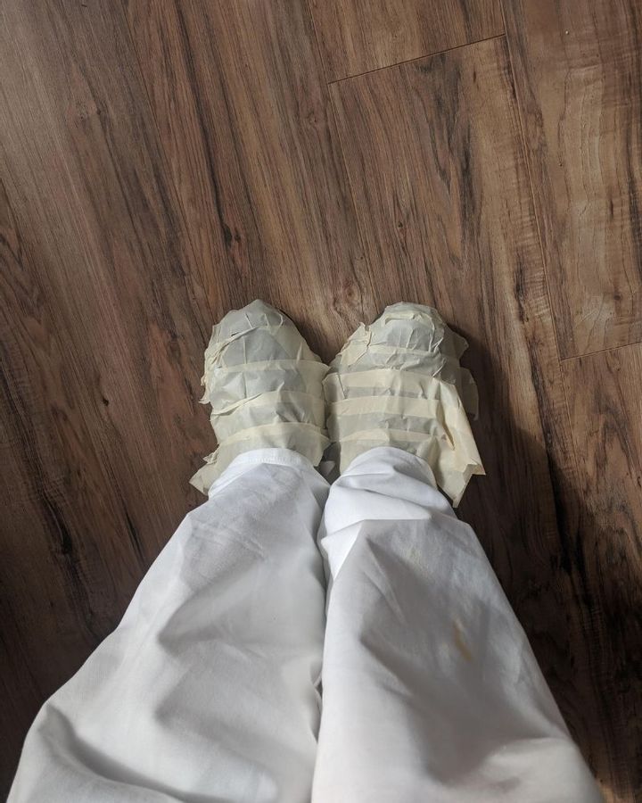 Emergency painting shoes