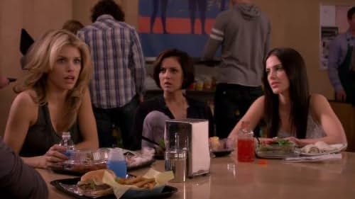“90210”: Couldn’t Compete Against Other Dramas