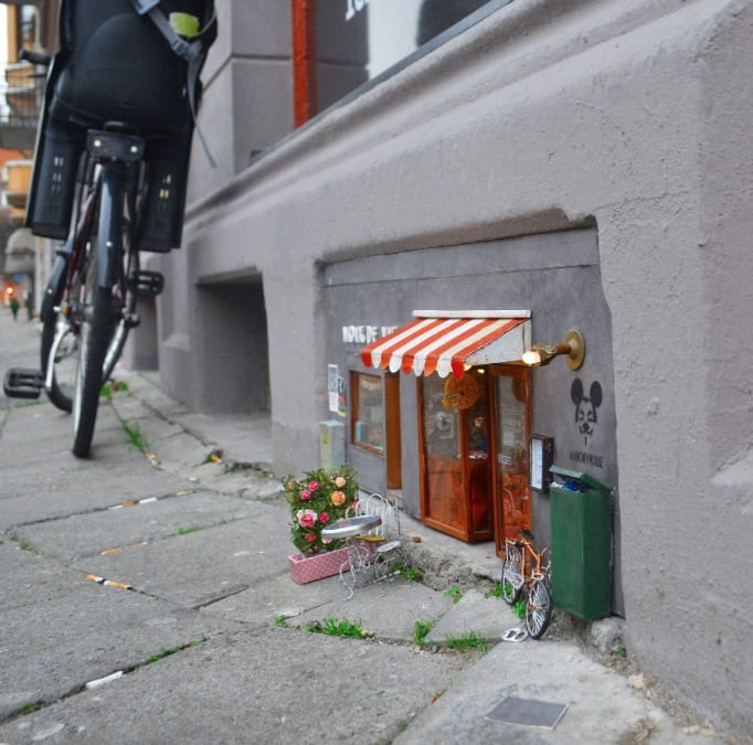 Miniature mouse shops