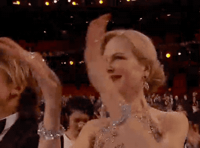 Nicole Kidman is clapping weird