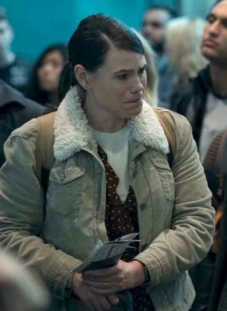 Clea DuVall as Sylvia