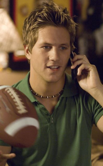 Ross Thomas as Ryan