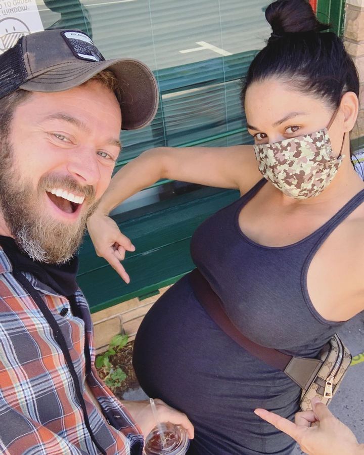 Season 25: Nikki Bella & Artem Chigvintsev