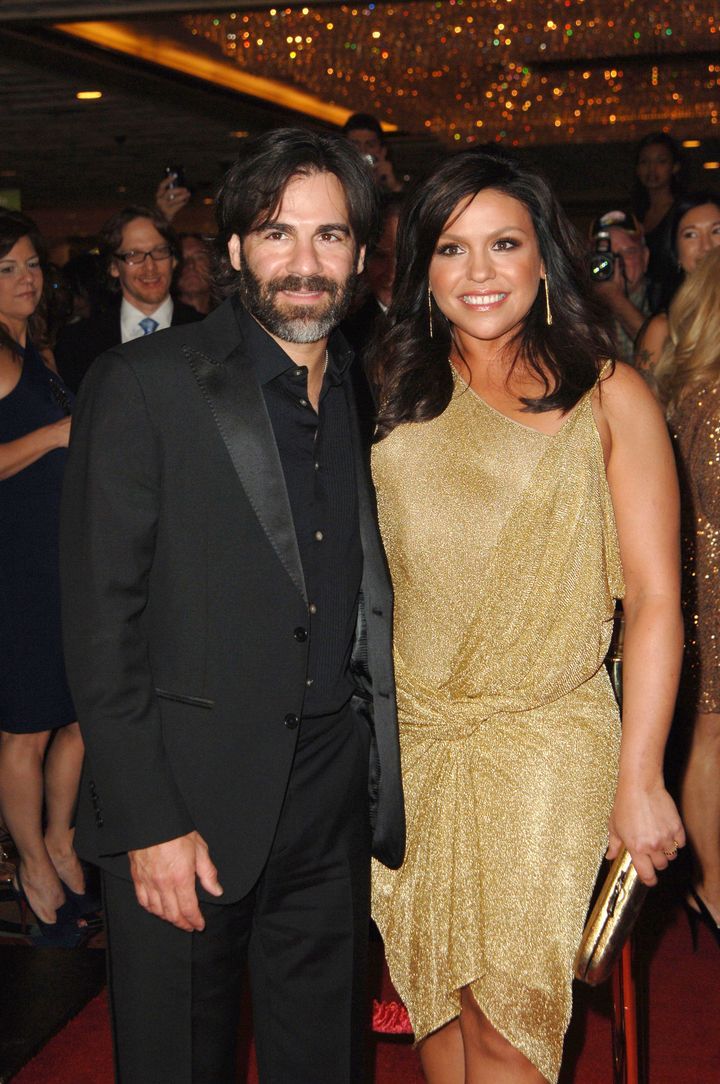 Shutting Up for Weeks