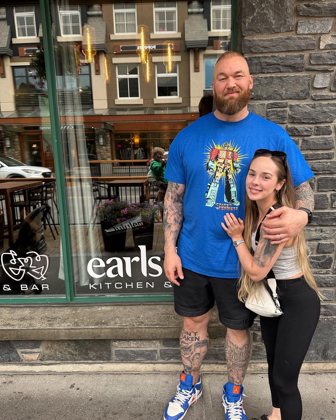 Hafthor Bjornsson and Kelsey Henson