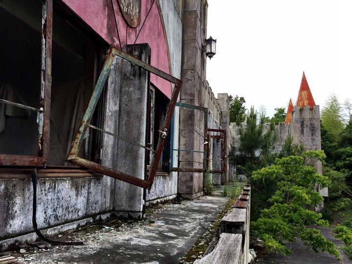 The Love Hotel London, Kansai, Japan 