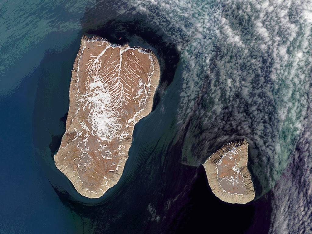 Two Islands Just 2.4 Miles Apart Are Also 20 Hours Apart