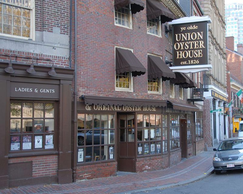 Oldest US restaurant serves clam chowder