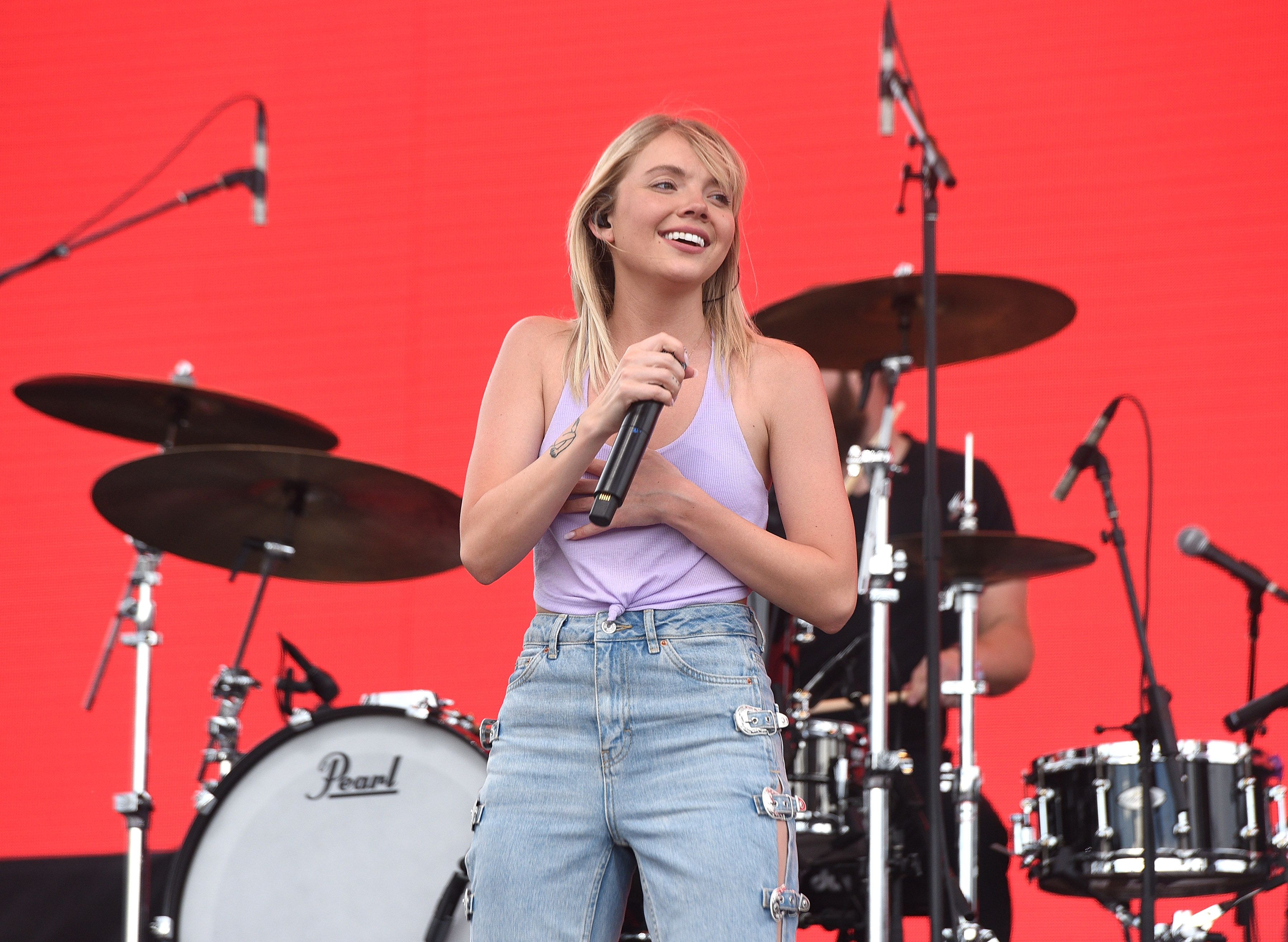 Danielle Bradbery – Now
