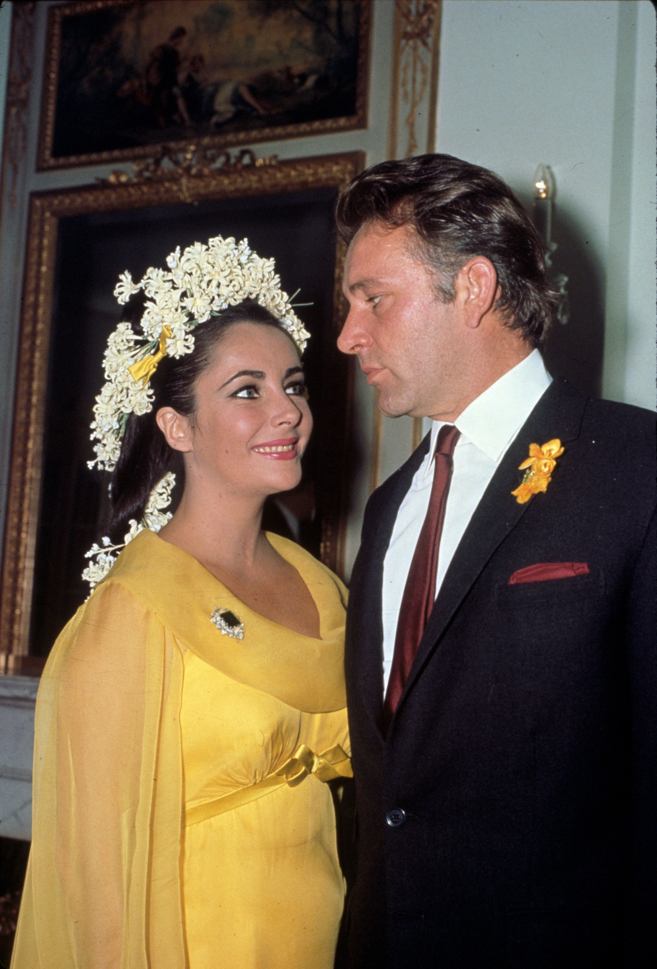 Elizabeth Taylor and Richard Burton (1964 and 1975)