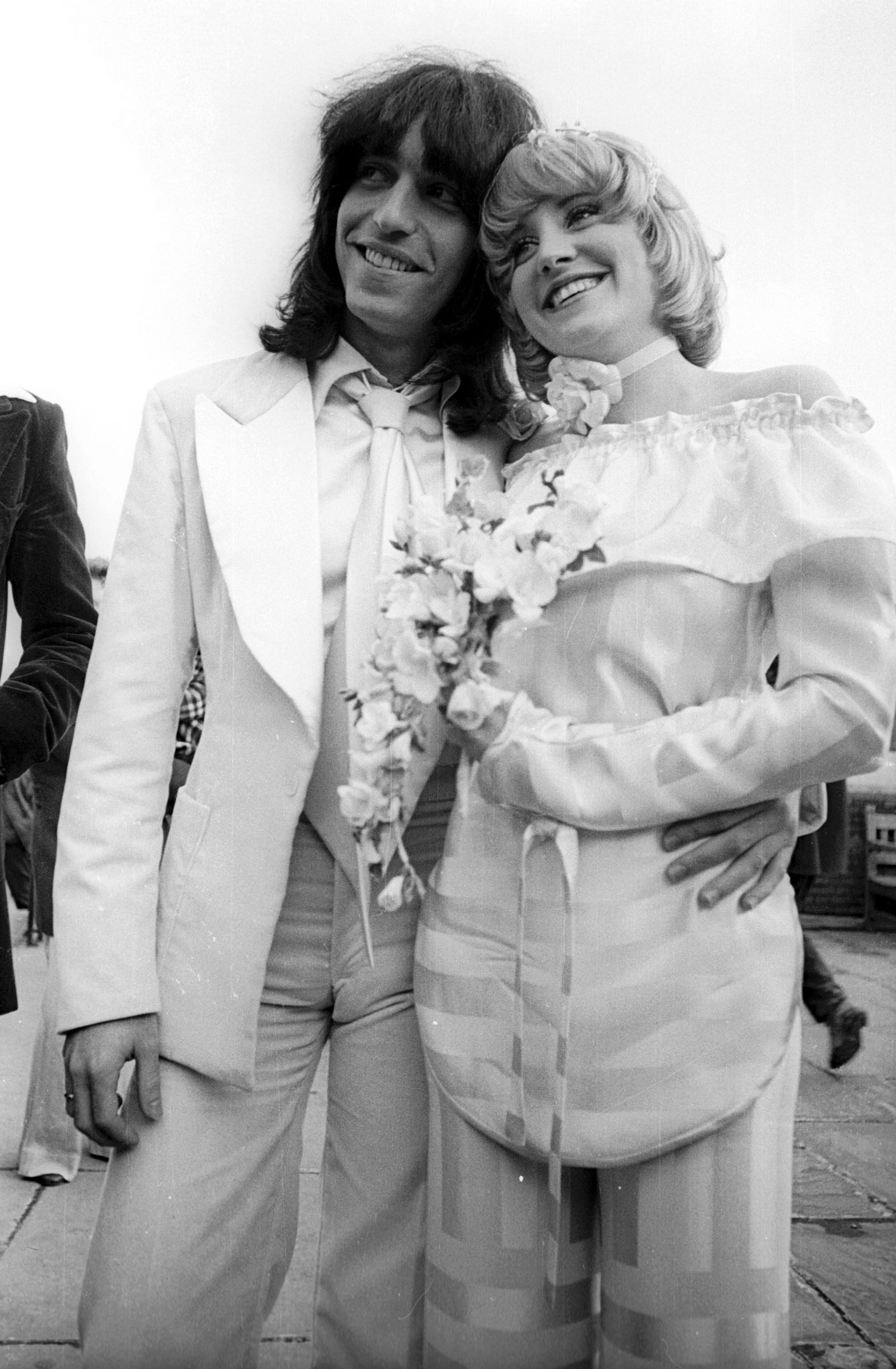 Lorna Luft and Jake Hooker (1977)