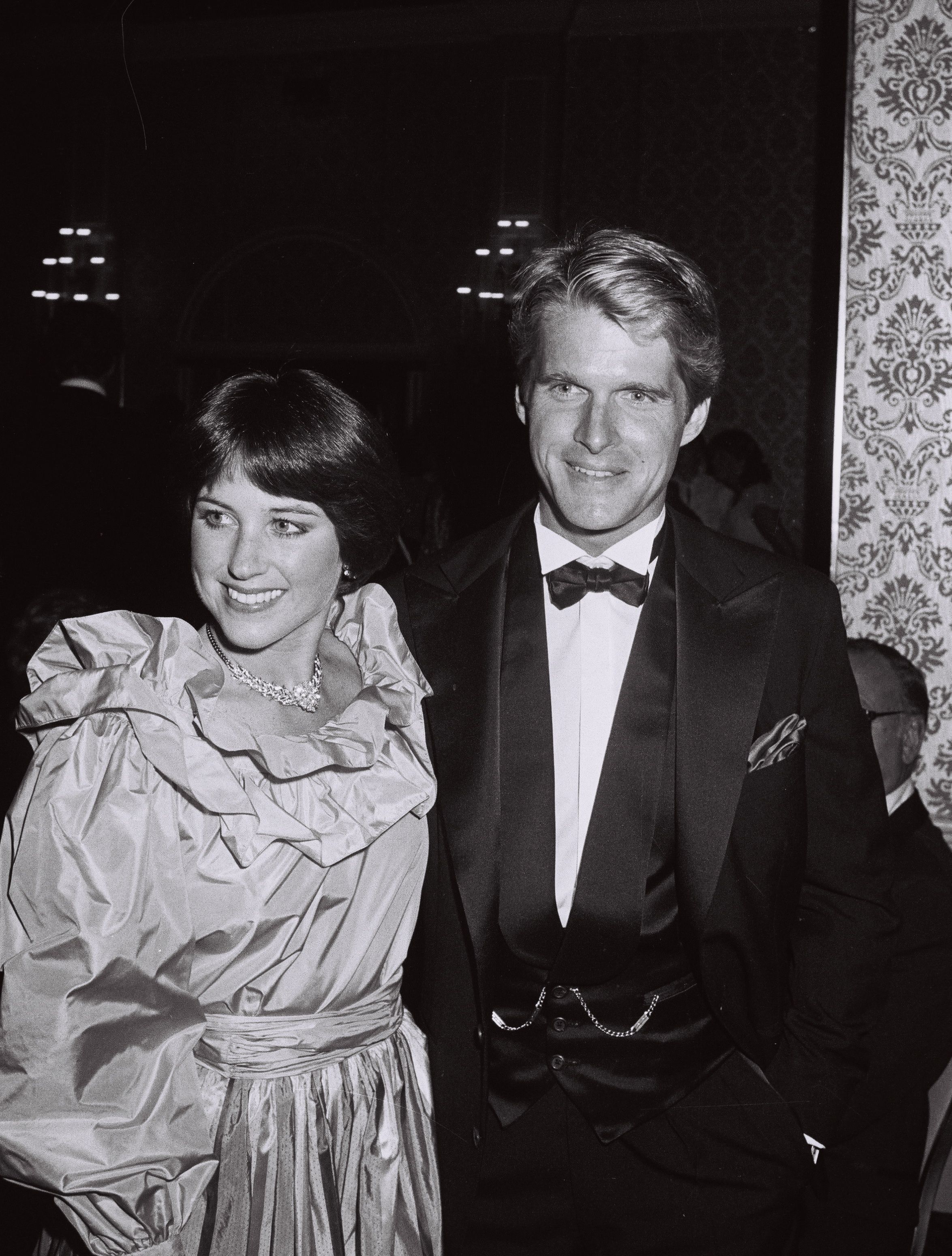 Dorothy Hamill and Dean Paul Martin (1982)